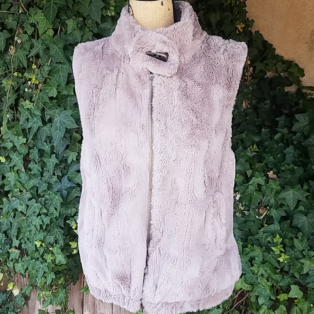 Sanctuary Faux Fur Vest Size Medium